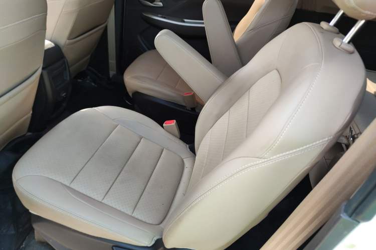 Used Wuling Hongguang 2021 1.5L S Comfort Edition LAR
