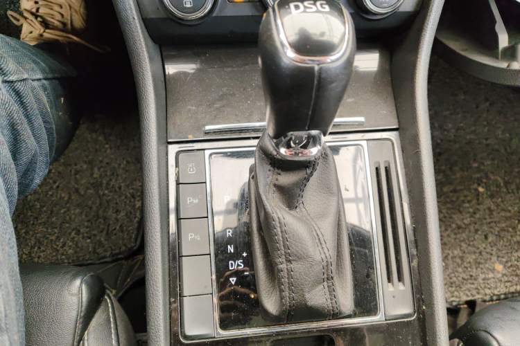 Used Skoda Superb 2016 TSI330 DSG Smart Drive Edition