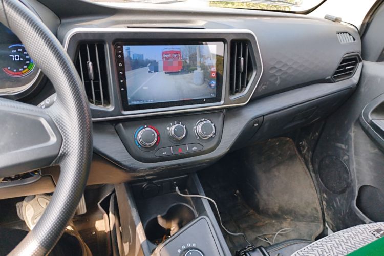 Used Chana Ruixing EM60 2025 Passenger Version Comfort Edition 6 Seats 300 km Range Side-Hinged Doors