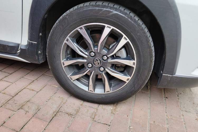 Used Toyota YARiS L Zhi Xuan 2022 X-Trail 1.5L CVT Luxury PLUS Edition Right Front Wheel Hub