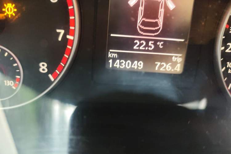 Used Volkswagen Sagitar 2012 1.4TSI Automatic Luxury Edition