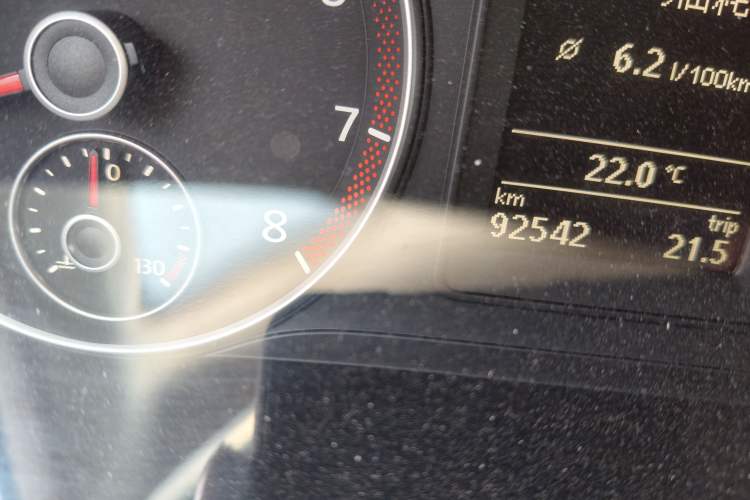 Used Volkswagen Sagitar 2010 1.4 TSI Automatic Luxury Model