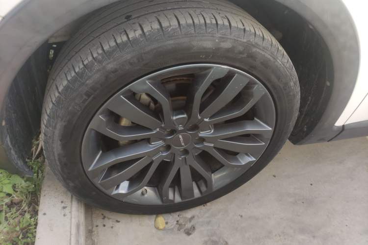 Used JETOUR X70 2018 1.5T Manual Smart Drive Edition Left Front Wheel Hub