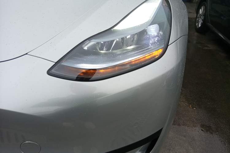 Used Tesla Model Y 2023 Rear-Wheel-Drive Version