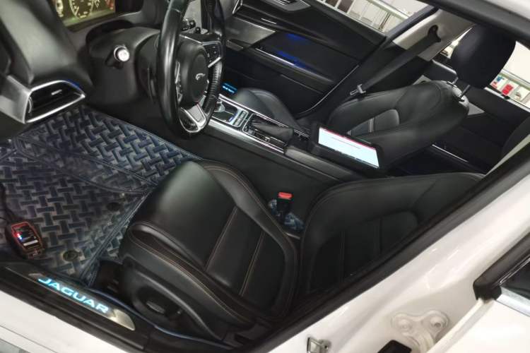 Used Jaguar XEL 2019 2.0T 250 PS Premium Edition