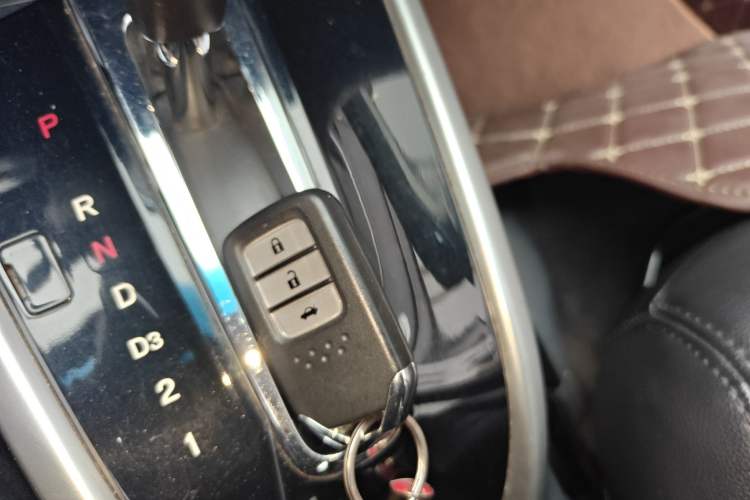 Used Honda Crider 2013 1.8L automatic luxury edition