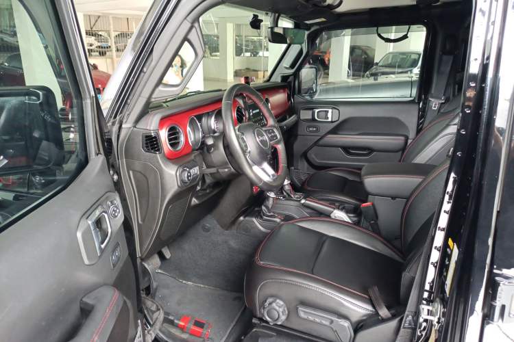 Used Jeep Wrangler 2021 2.0T Robin Hood Four-Door Edition Driver Seat