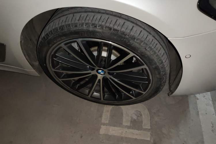 Used BMW 5 Series 2022 Restyled 530Li Leading Edition M Sport Package
