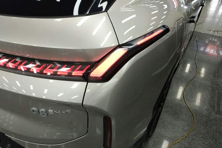 Used Lynk & Co 08 EM-P 2023 120km Long-Range Halo