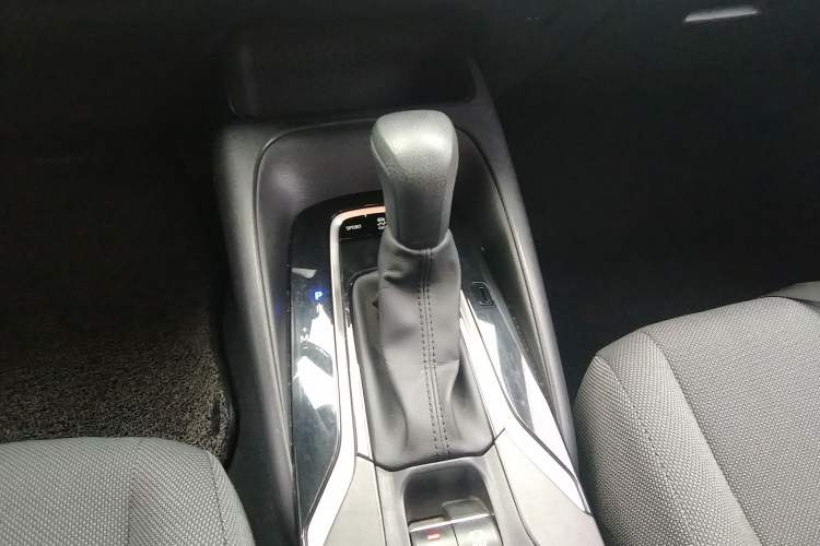 Used Toyota Levin 2019 185T CVT Luxury Edition China VI Standard Gear Lever