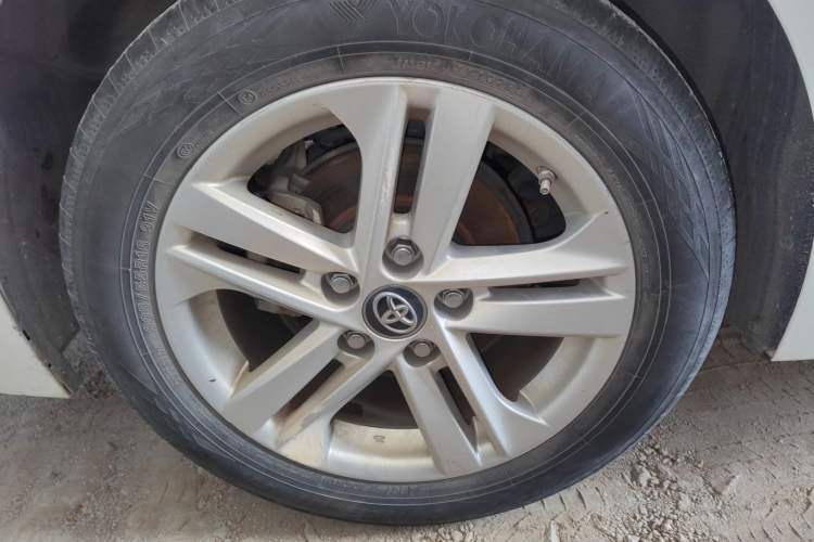 Used Toyota Levin 2022 Facelift TNGA 1.5L CVT Progressive Edition Right Rear Wheel Hub