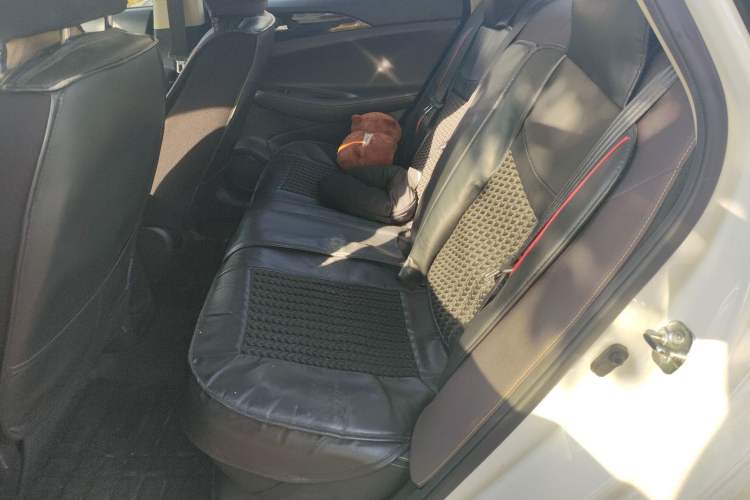 Used Changan Eado DT 2019 1.6L Manual Comfort Model China VI Standard