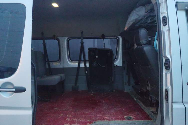 Used Foton Toano 2021 2.0T Manual Tongtu Extended-Wheelbase Mid-Roof 5/6/7-Seater 4F20TC3