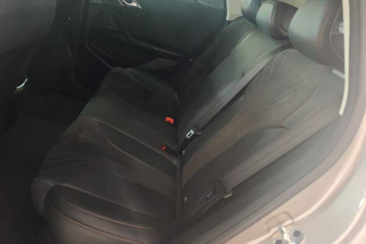 Used Roewe D5X DMH 2024 135 Flagship Edition Left Rear Seat