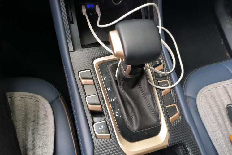 Used CHANGAN OSHAN COS1 2018 1.5T Automatic Yue 7-Seater
