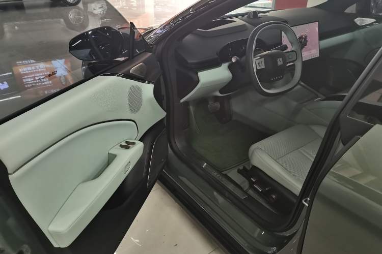 Used Zeekr 007 2025 Long-Range All-Wheel-Drive Intelligent Driving Version 100 kWh Driver Seat