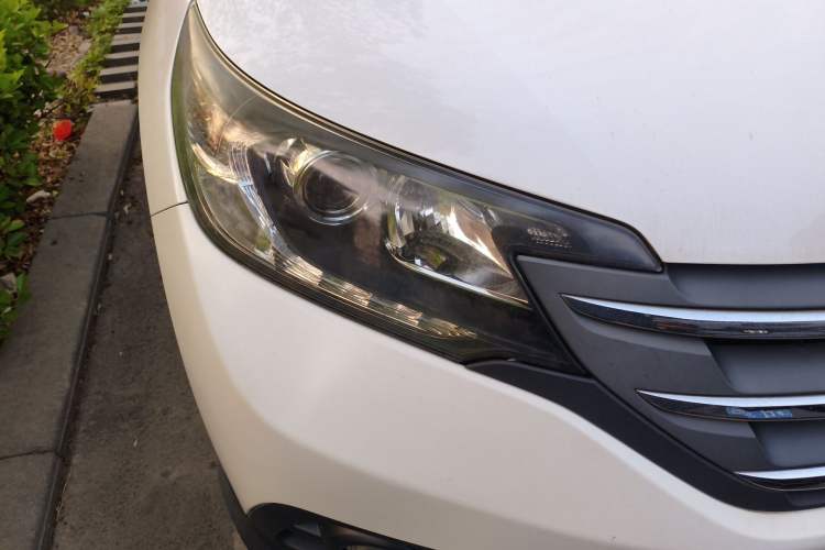 Used Honda CR-V 2013 2.4L four-wheel drive luxury version Right Front Headlight