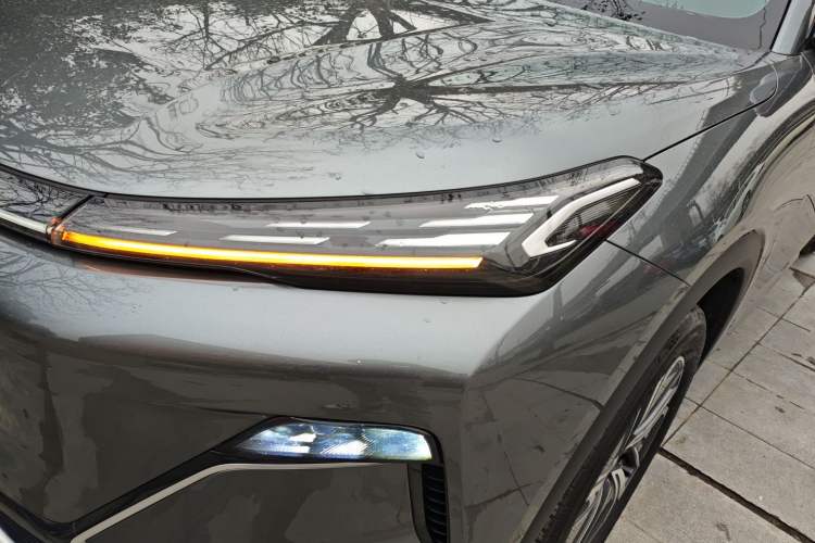 Used Geely Galaxy Galaxy Xingjian 7 EM-i 2025 120km Exploration+ Version
