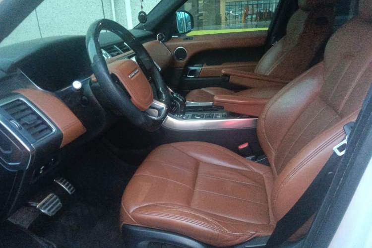 Used Land Rover Range Sport 2014 3.0 SC V6 HSE DYNAMIC Left Front Seat