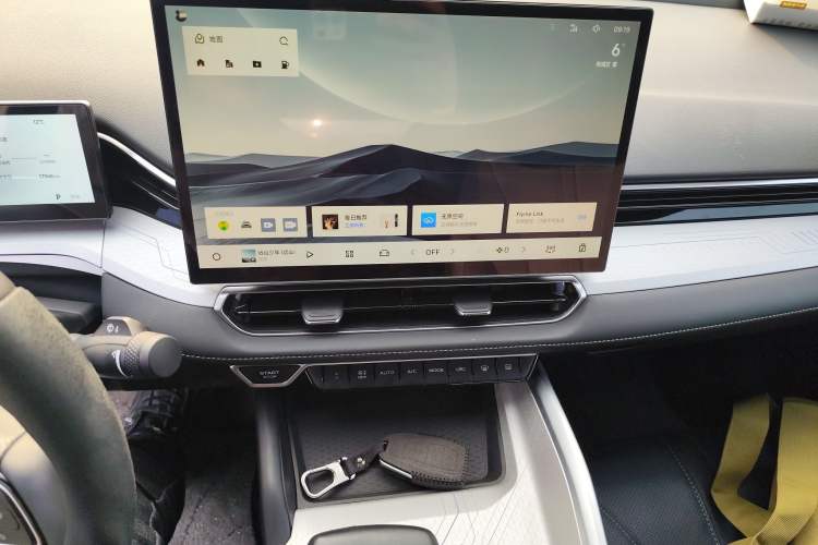 Used Geely Auto Preface 2025 Dongfang Yao 1.5TD Kunlun Edition
