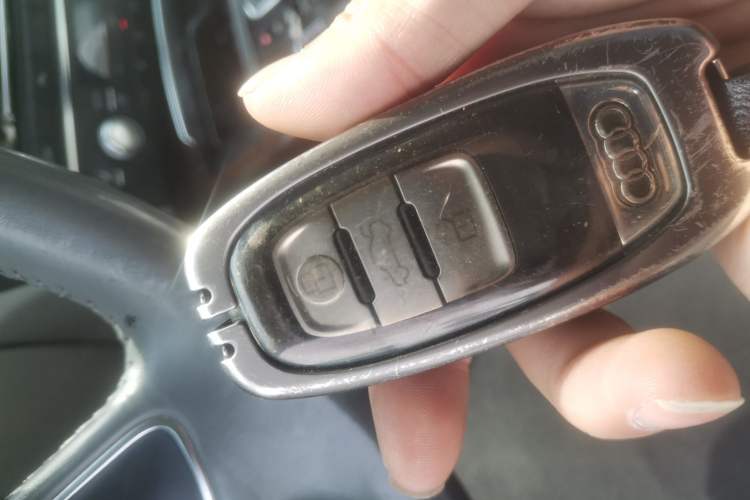 Used Audi A6L 2012 30 FSI Comfort Model
