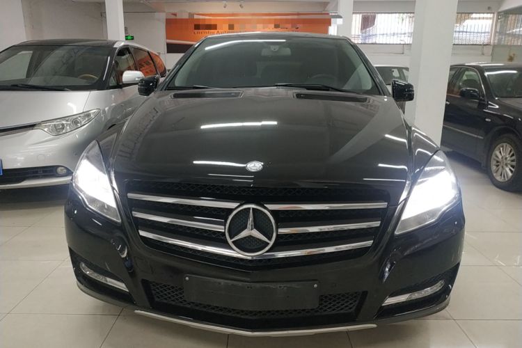 Used Mercedes-Benz R-Class 2017 R 320 4MATIC Business Edition Prestige Model
