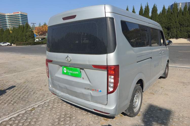 Used Kuayue Kuayue Xing V5 EV 2021 Luxury 6-Seater Passenger Bus with Lingdian System
