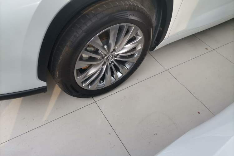 Used Toyota Highlander 2022 Dual-Engine 2.5L Four-Wheel Drive Prestige Version 7 Seats Exterior 4