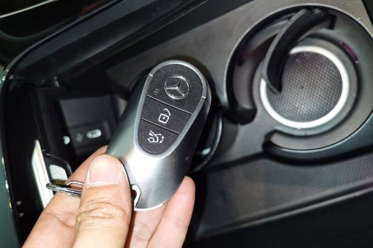 Used Mercedes-Benz GLC 2023 Refreshed GLC 300 L 4MATIC Dynamic Edition 5 Seats