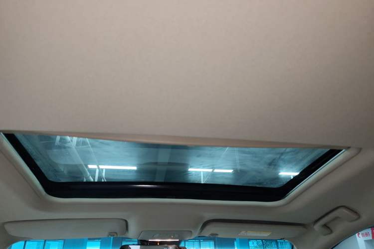 Used Buick GL8 2017 25S Prestige Version China V Standard Headliner