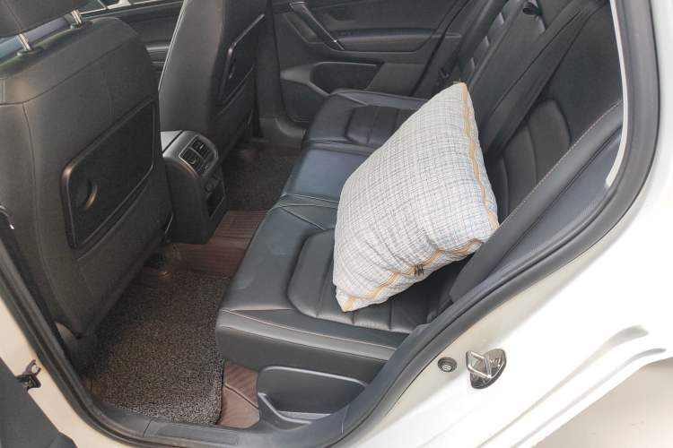 Used Volkswagen Golf Sportsvan 2016 230TSI Automatic Luxury Version
