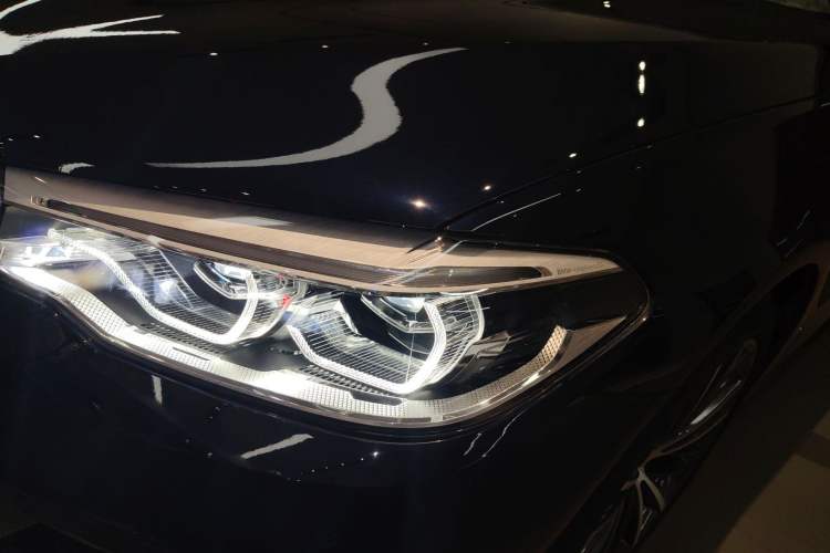 Used BMW 5 Series 2020 530Li Luxury Edition M Sport Package
