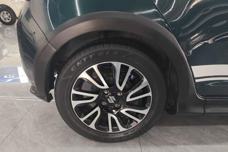 Used Suzuki Swift 2016 1.5L Automatic Fashionable Coolplay Edition Right Rear Wheel Hub