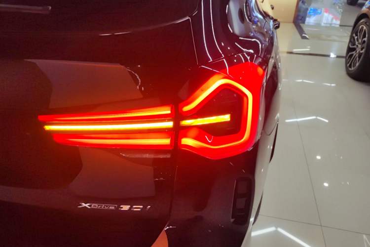 Used BMW X3 2023 Restyled xDrive30i Leading Edition M Night Sky Package
