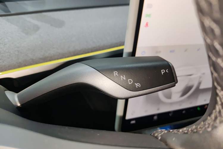 Used Tesla Model Y 2023 Rear-Wheel-Drive Version
