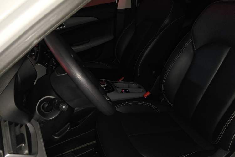 Used Roewe Ei5 2018 Internet Luxury Edition Left Front Seat