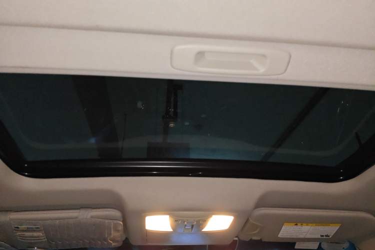 Used Infiniti QX50 2013 2.5L Two-Wheel-Drive Elegant Edition