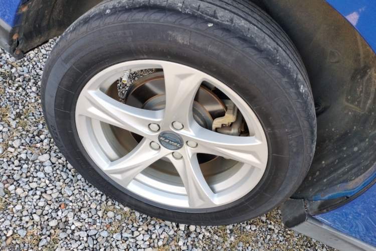 Used Haval H2 2018 Chuanxiang Edition Blue Badge 1.5T Dual-Clutch Two-Wheel Drive Fashionable Model