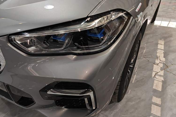 Used BMW X5 2022 Restyled xDrive 30Li Luxury Version M Sport Package
