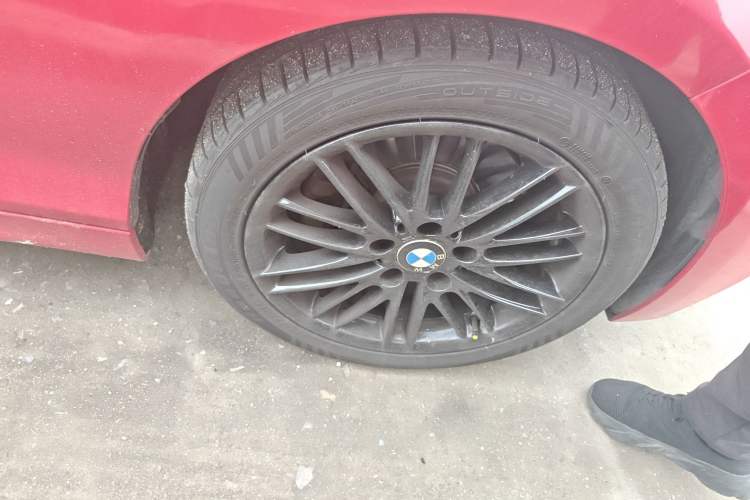 Used BMW 2 Series 2015 220i Convertible Coupe Leading Model
