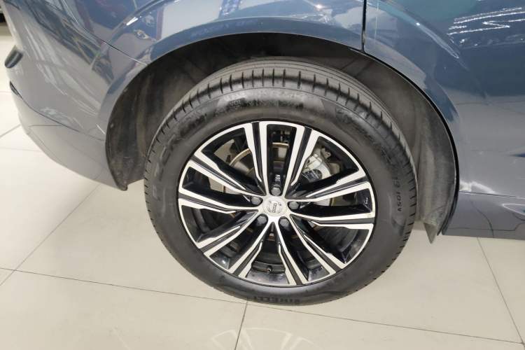 Used Volvo XC60 2022 B5 4x4 Smart Luxury Edition
