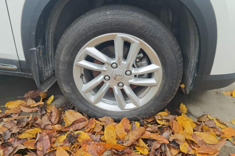 Used Wuling Alvez 2022 1.5L Manual Comfort Version
