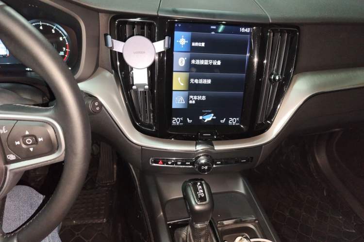 Used Volvo XC60 2019 T5 4x4 Smart Edition China V Standard Audio And AC Panel