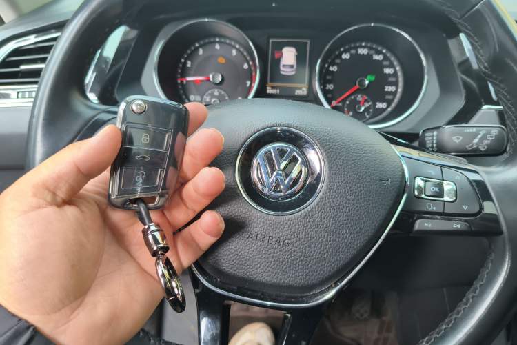 Used Volkswagen Tiguan L 2018 380TSI Automatic All-Wheel Drive Luxury Edition
