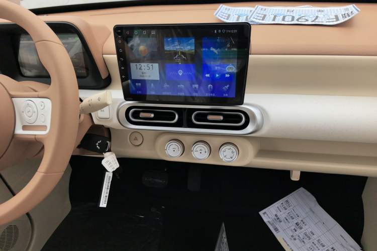 Used Wuling Hongguang MINIEV 2024 3rd Generation 215km Youth Edition
