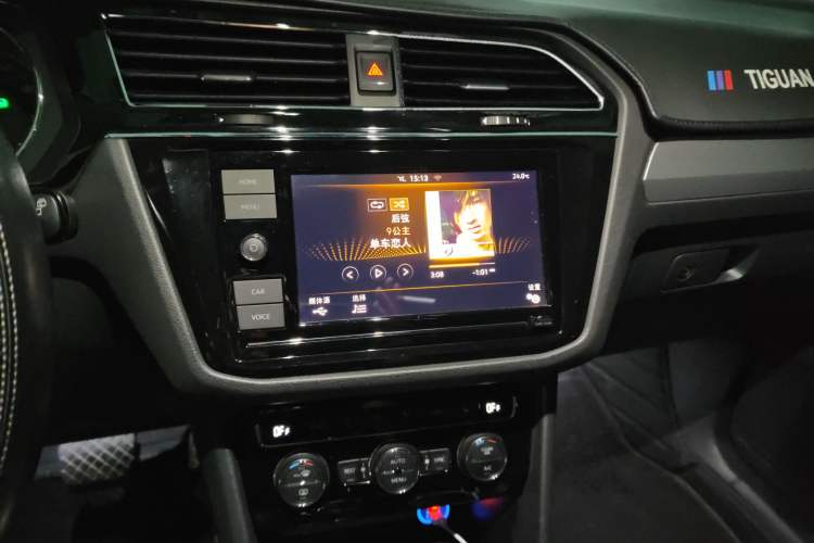 Used Volkswagen Tiguan L 2019 330TSI Automatic Two-Wheel Drive Smart Luxury Version China V Emission Standard