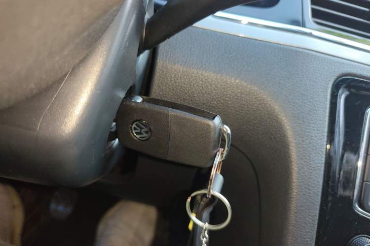 Used Volkswagen Bora 2015 Zhuihui Edition 1.6L Manual Comfort Model Vehicle Key