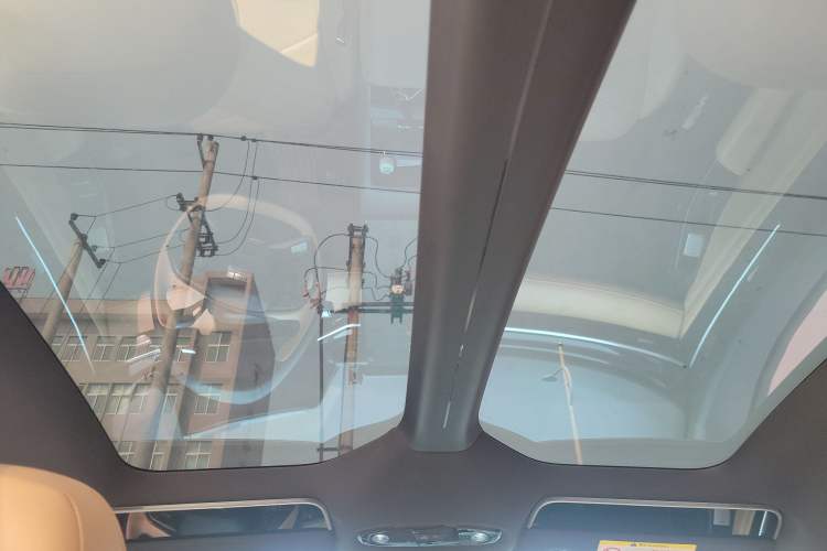 Used Geely Galaxy L6 2023 125km MAX
