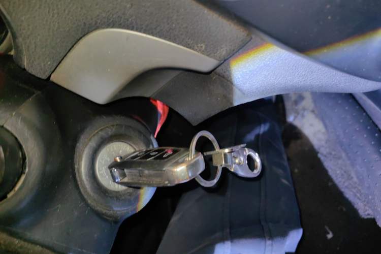 Used Nissan Sylphy 2012 Classic 1.6XE Manual Comfort Edition Vehicle Key