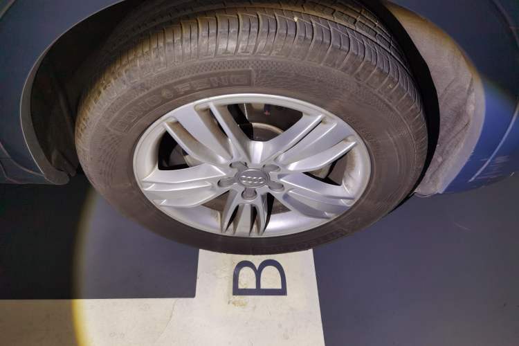 Used Audi Q3 2015 35 TFSI quattro Technology Edition Right Front Wheel Hub